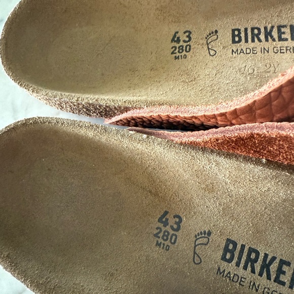 Birkenstock Desert Buck Burnt Clay Kyoto Sandals Size 43
10-10 1/2 - Picture 2 of 7